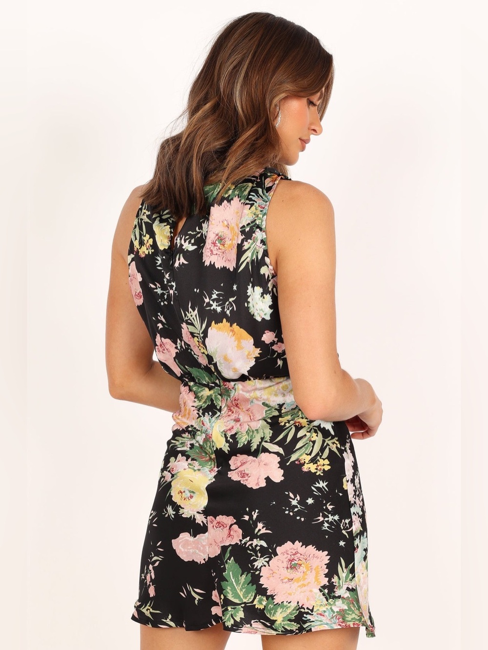 Petal & Pup Black Floral Anabelle Halter Neck Mini Dress Size Large - Picture 2 of 7